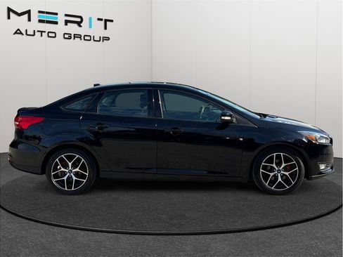 Used 2018 Ford Focus SEL image 10