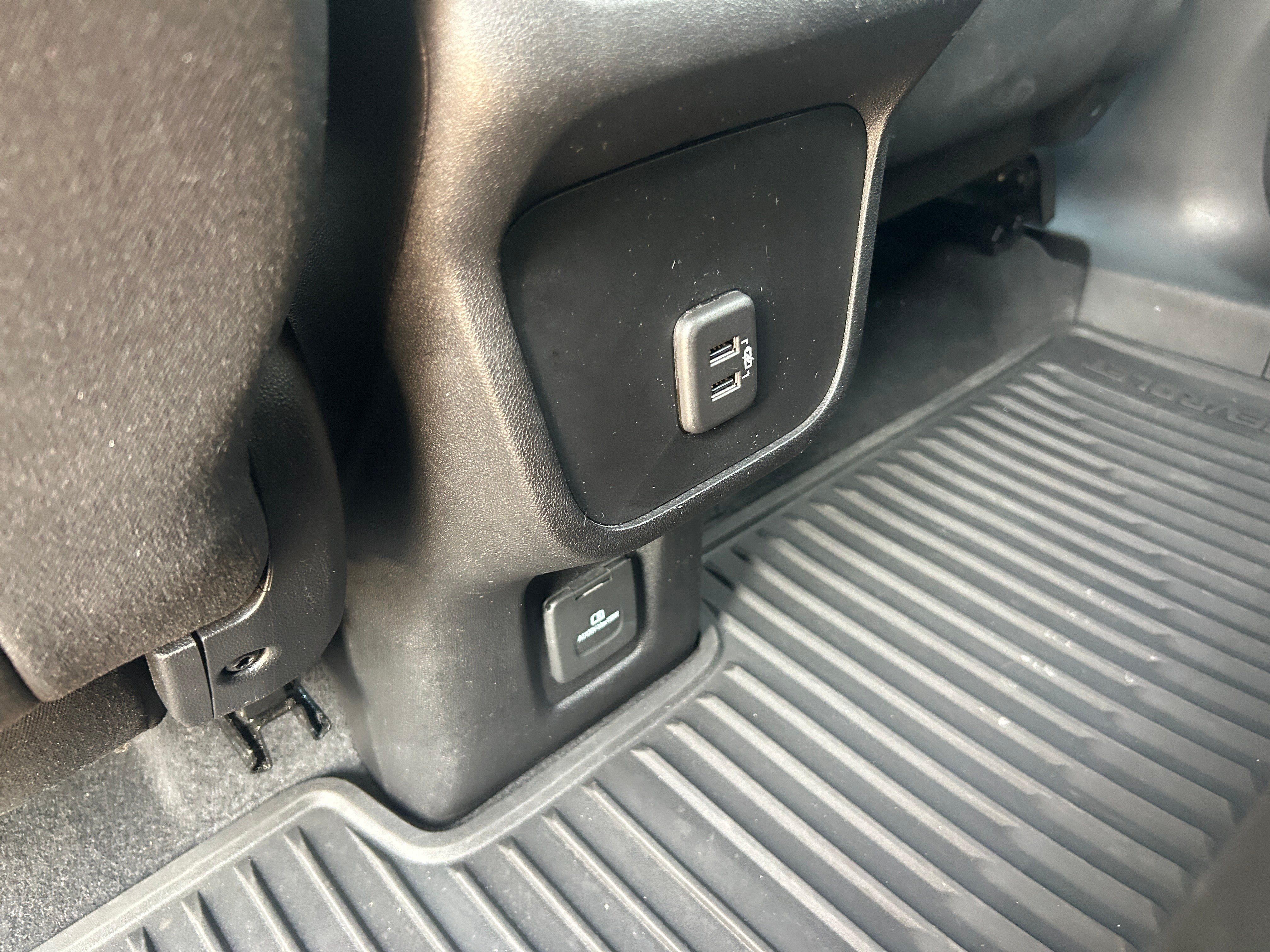 Used 2019 Chevrolet Equinox LT FWD image 30