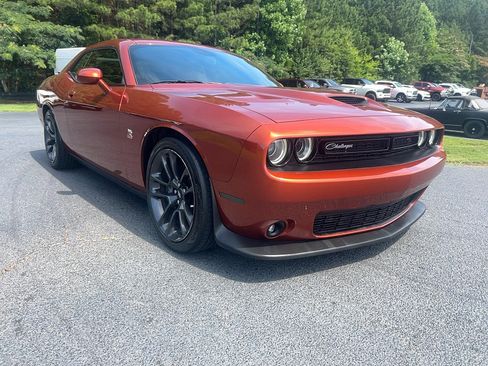 Used 2021 Dodge Challenger R/T Scat Pack RWD image 3
