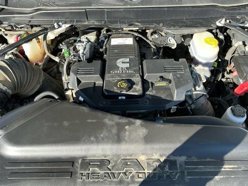 Used 2024 RAM 2500 Big Horn AWD/4WD image 25