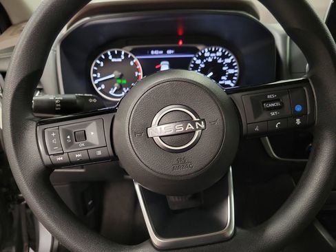 Used 2023 Nissan Rogue SV FWD image 17