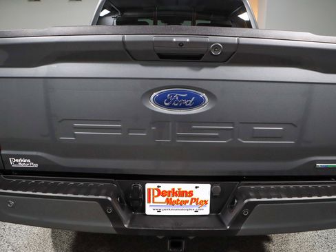 Used 2023 Ford F150 Lariat w/ Equipment Group 502A High AWD/4WD image 8