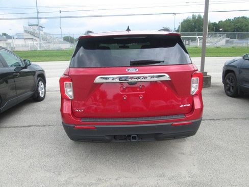Used 2024 Ford Explorer XLT w/ Class IV Trailer Tow Package AWD/4WD image 6