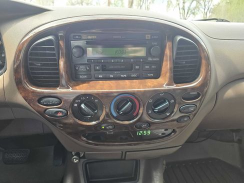 Used 2004 Toyota Tundra Limited image 19
