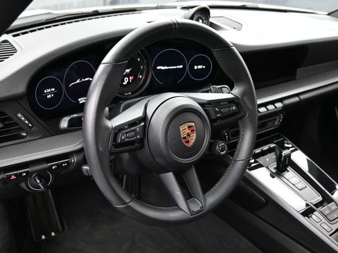 Certified 2020 Porsche 911 Carrera 4S AWD/4WD image 17