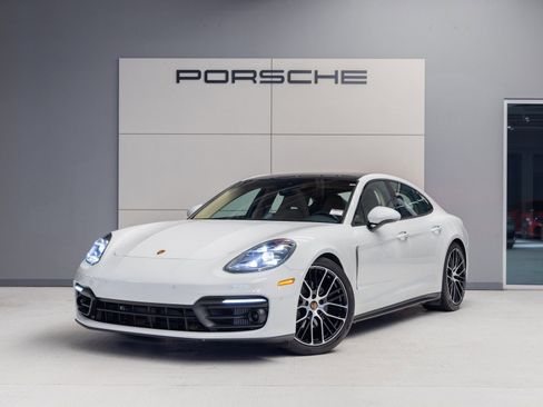 Certified 2023 Porsche Panamera 4 Platinum Edition image 1