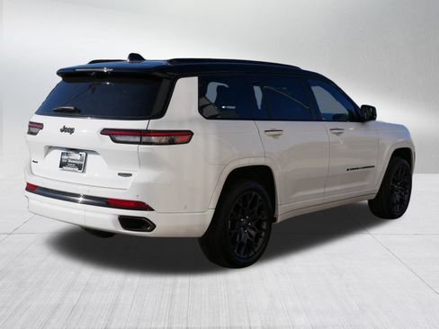 Used 2025 Jeep Grand Cherokee L Summit image 7