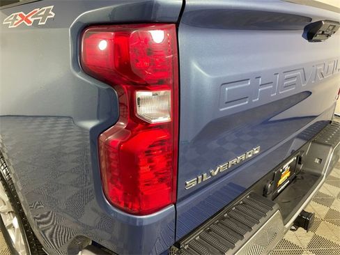 Used 2024 Chevrolet Silverado 1500 LT image 15