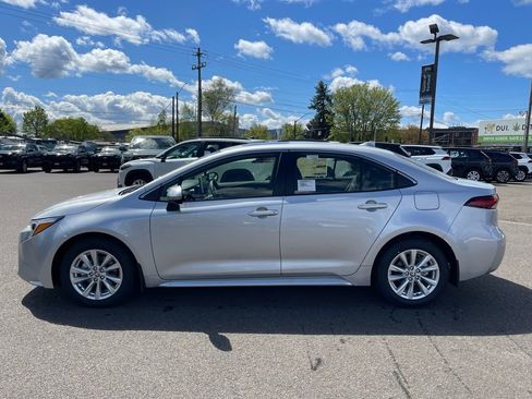 New 2026 Toyota Corolla XLE FWD image 5