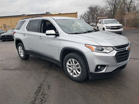 Used 2019 Chevrolet Traverse LT image 6