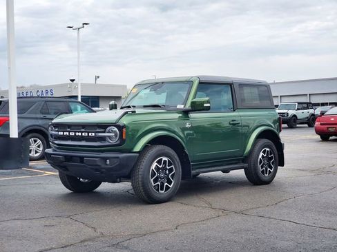 Used 2023 Ford Bronco Outer Banks AWD/4WD image 4