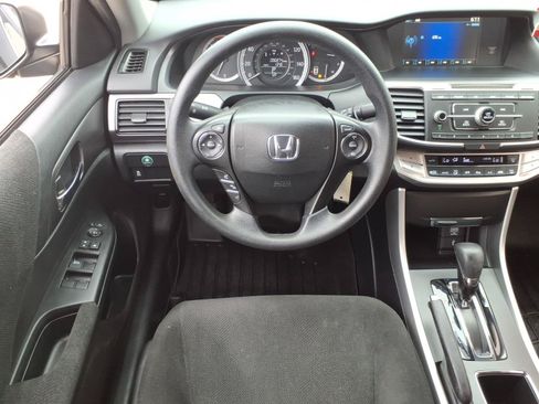 Used 2013 Honda Accord LX image 5