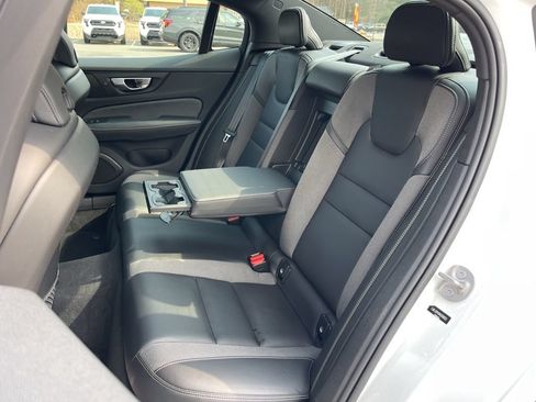 Used 2024 Volvo S60 B5 Plus FWD image 21