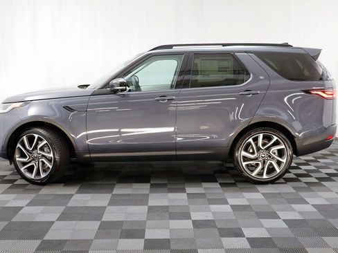 New 2025 Land Rover Discovery S AWD/4WD image 5
