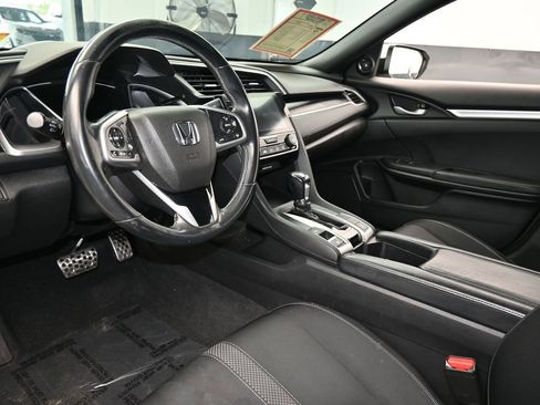Used 2020 Honda Civic Sport image 12