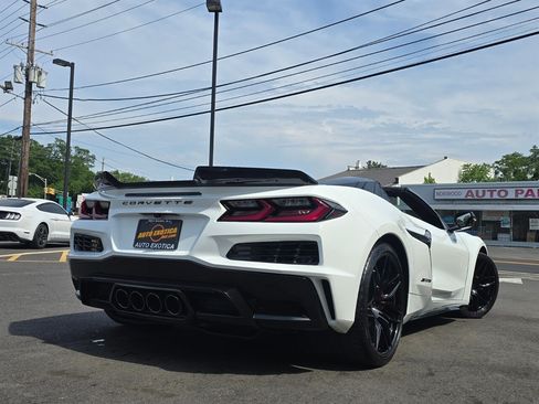 Used 2026 Chevrolet Corvette Z06 w/ Stealth Interior Trim Package RWD image 2