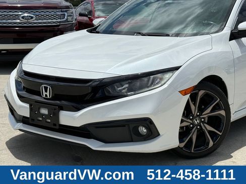 Used 2019 Honda Civic Sport image 2