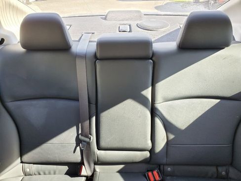 Used 2017 Subaru Legacy 3.6R Limited image 22