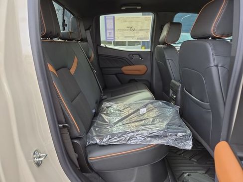 New 2026 GMC Canyon AT4 AWD/4WD image 33