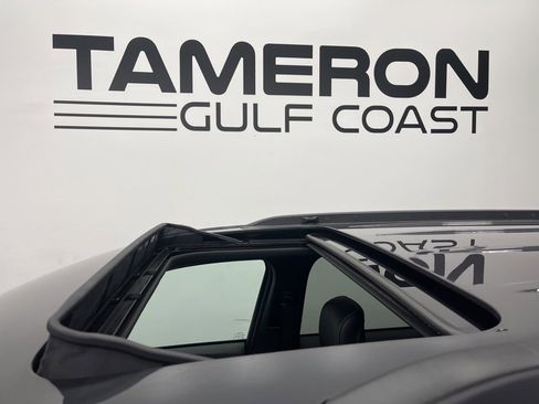 New 2025 Jeep Grand Cherokee Altitude image 10