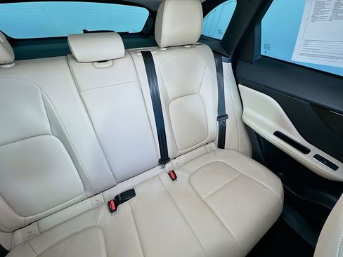 Used 2017 Jaguar F-PACE Premium AWD/4WD image 14