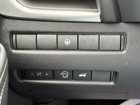 New 2026 Nissan Rogue SV image 30