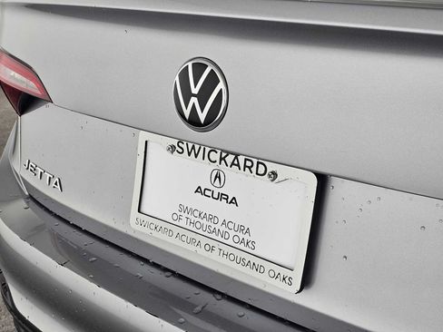 Used 2024 Volkswagen Jetta SE FWD image 13