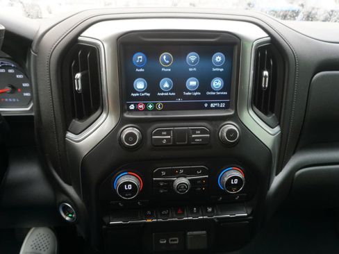Used 2022 Chevrolet Silverado 1500 LT AWD/4WD image 17