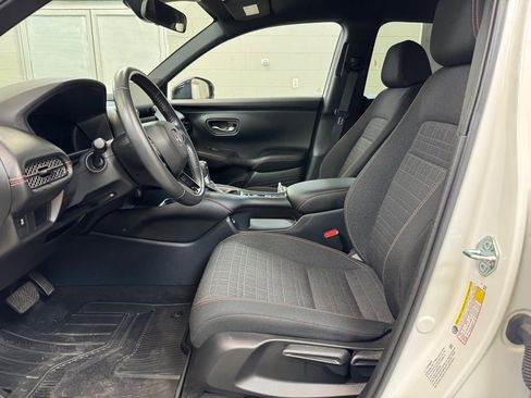 Used 2023 Honda HR-V Sport image 11