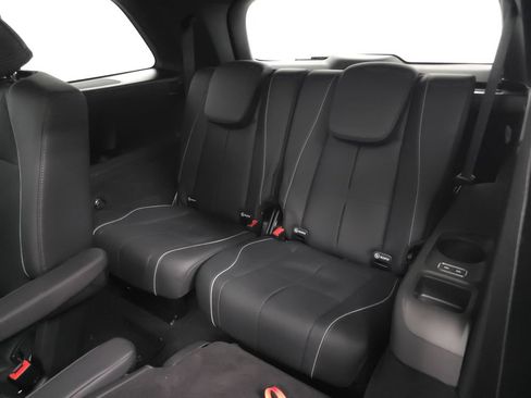Used 2025 Mercedes-Benz GLS 450 4MATIC image 31