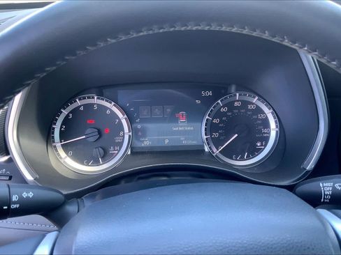 Used 2023 Toyota Highlander XSE FWD image 26