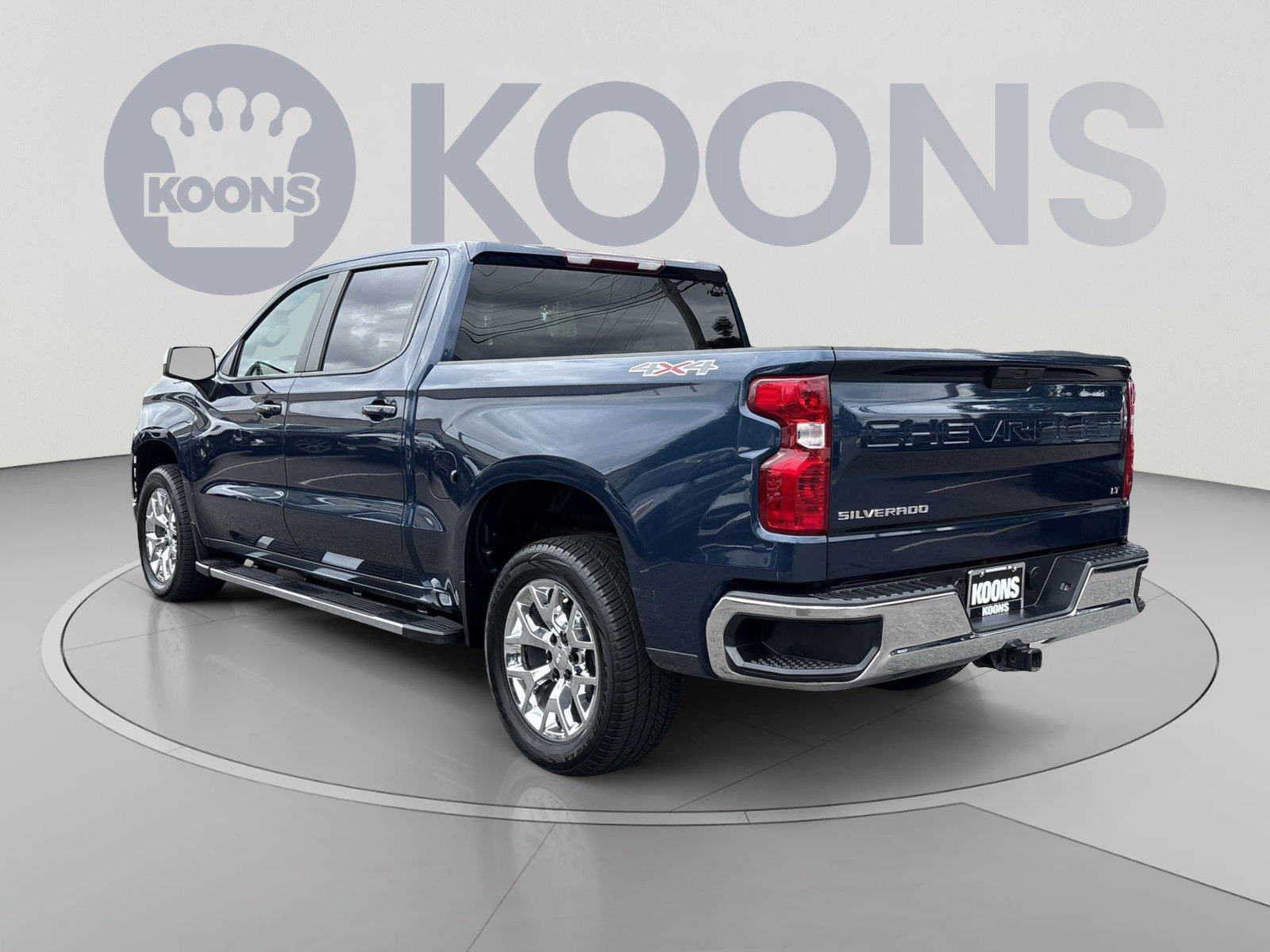 Used 2022 Chevrolet Silverado 1500 LT AWD/4WD image 4