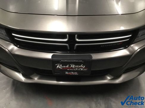 Used 2015 Dodge Charger SE w/ Power Sunroof Group AWD/4WD image 16