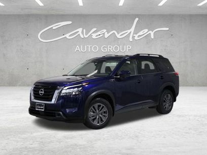 New 2025 Nissan Pathfinder SV