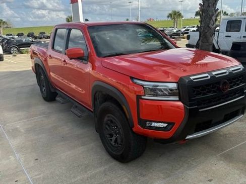 Used 2025 Nissan Frontier PRO-4X w/ Pro Premium Package image 4