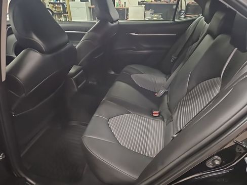 Used 2023 Toyota Camry SE image 29