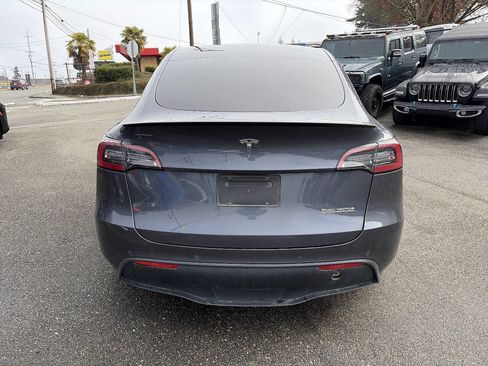 Used 2022 Tesla Model Y Performance image 4