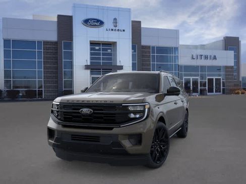 New 2026 Ford Expedition Max Platinum image 2
