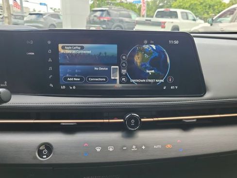 Used 2024 Nissan Ariya FWD image 26