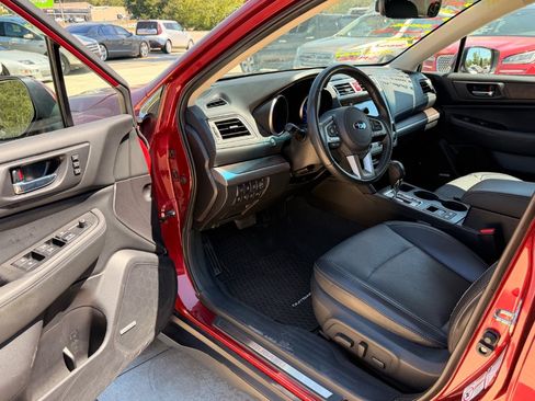 Used 2017 Subaru Outback 2.5i Limited AWD/4WD image 5