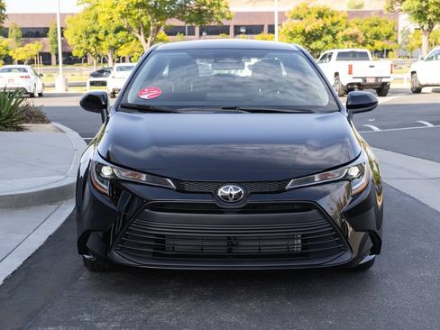 New 2026 Toyota Corolla LE FWD image 2