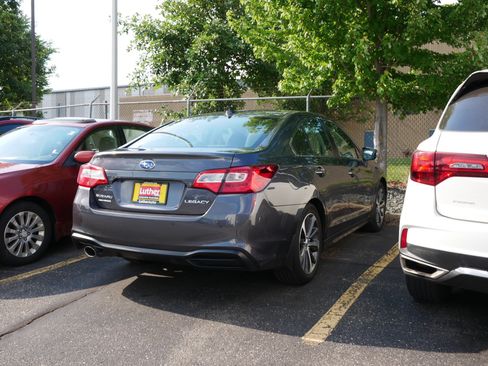 Used 2016 Subaru Outback 3.6R Limited AWD/4WD image 5
