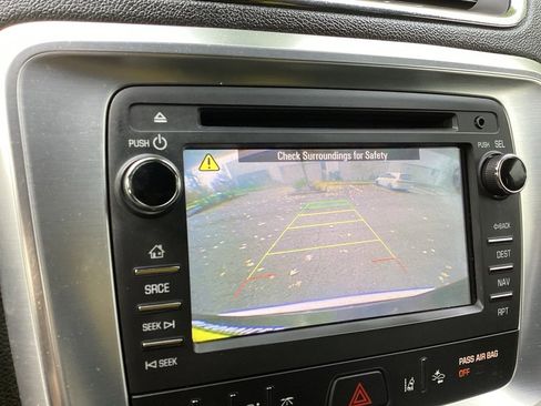 Used 2017 GMC Acadia Limited SLT image 12