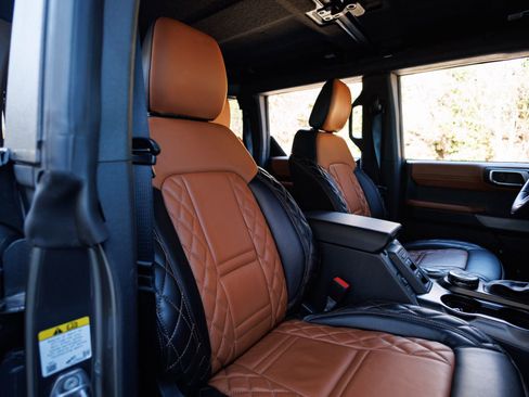 Used 2022 Ford Bronco Wildtrak image 38