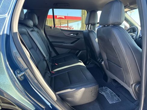 Used 2025 Chevrolet Equinox LT w/ Convenience Package II image 13