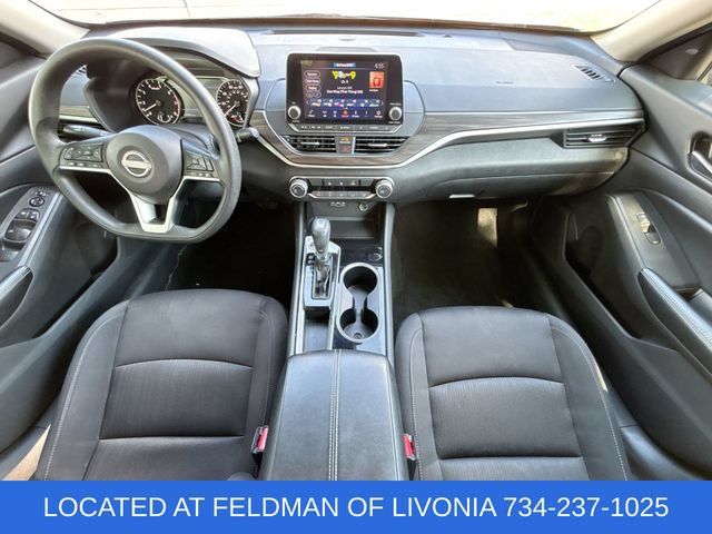 Used 2024 Nissan Altima 2.5 SV FWD image 19