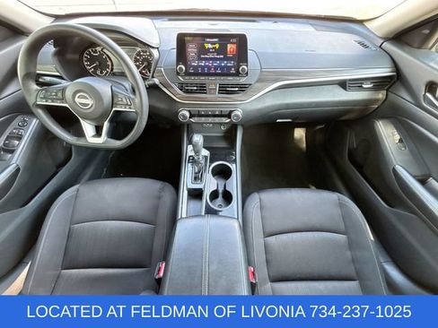 Used 2024 Nissan Altima 2.5 SV FWD image 19