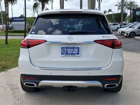 Used 2022 Mercedes-Benz GLE 350 4MATIC w/ Premium Package image 5