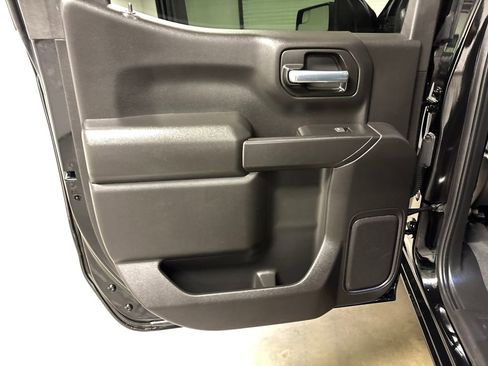 Used 2025 Chevrolet Silverado 1500 Custom w/ Turbomax Blackout Package image 29