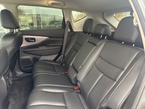 Used 2023 Nissan Murano SV image 13